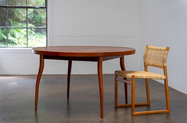 Dining Table by Finn Juhl - NV56